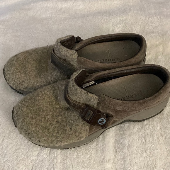 Merrell Shoes - Merrell slip on wool clogs